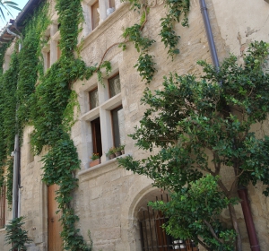 Next<span>2, rue Montée du Fort – Villeneuve-lès-Avignon</span><i>→</i>