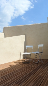 Livraison 34 rue Mignet : La terrasse du dernier étage