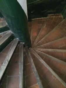 Escalier 34 rue Mignet avant travaux